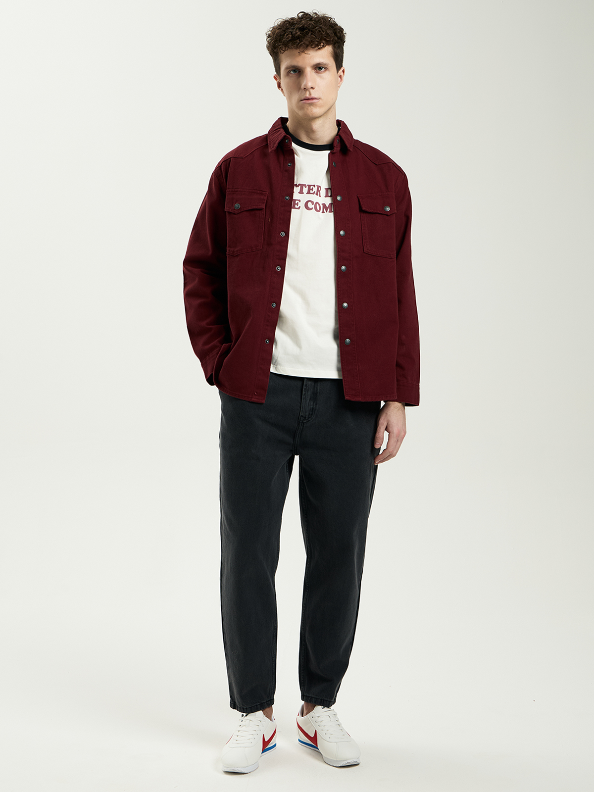 Мужские джинсы мом