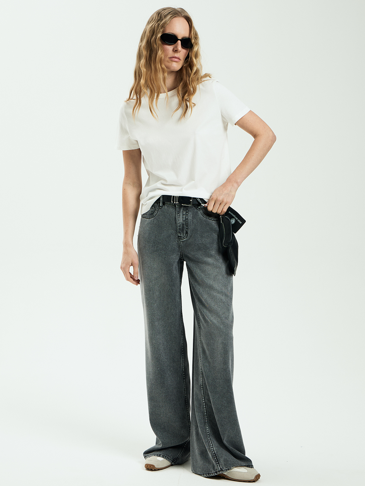 Женские Джинсы  ШИРОКИЕ