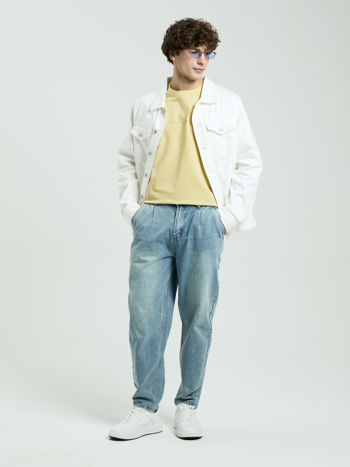 Мужские джинсы мом