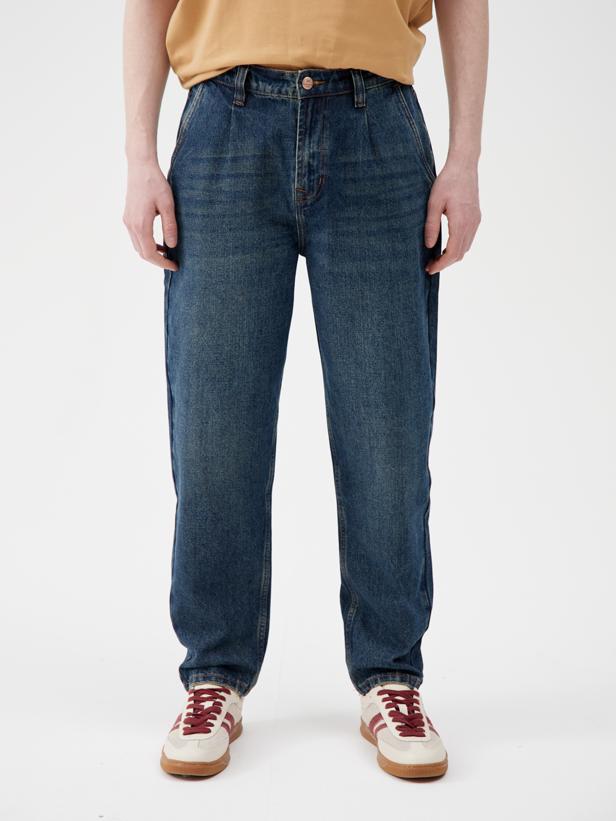 Мужские джинсы мом